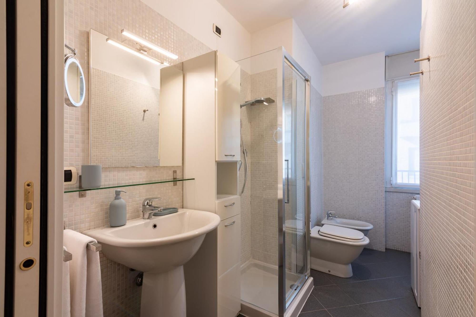 Appartement Daniele Flat - Free Wi-fi & M4 Metro Milaan