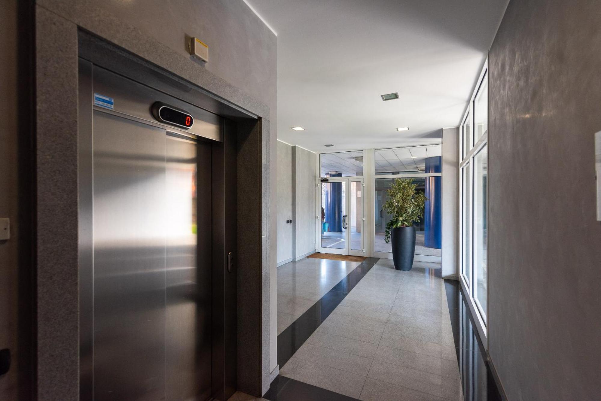 Daniele Flat - Free Wi-fi & M4 Metro Appartement Milaan